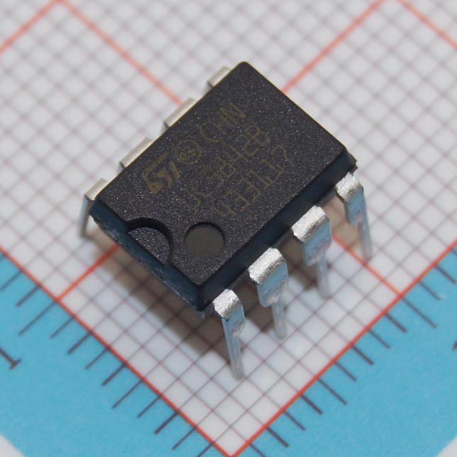UC3842BD1013TR|ST�ⷨ�뵼��|IC REG CTRLR BST FLYBK ISO 8SOIC